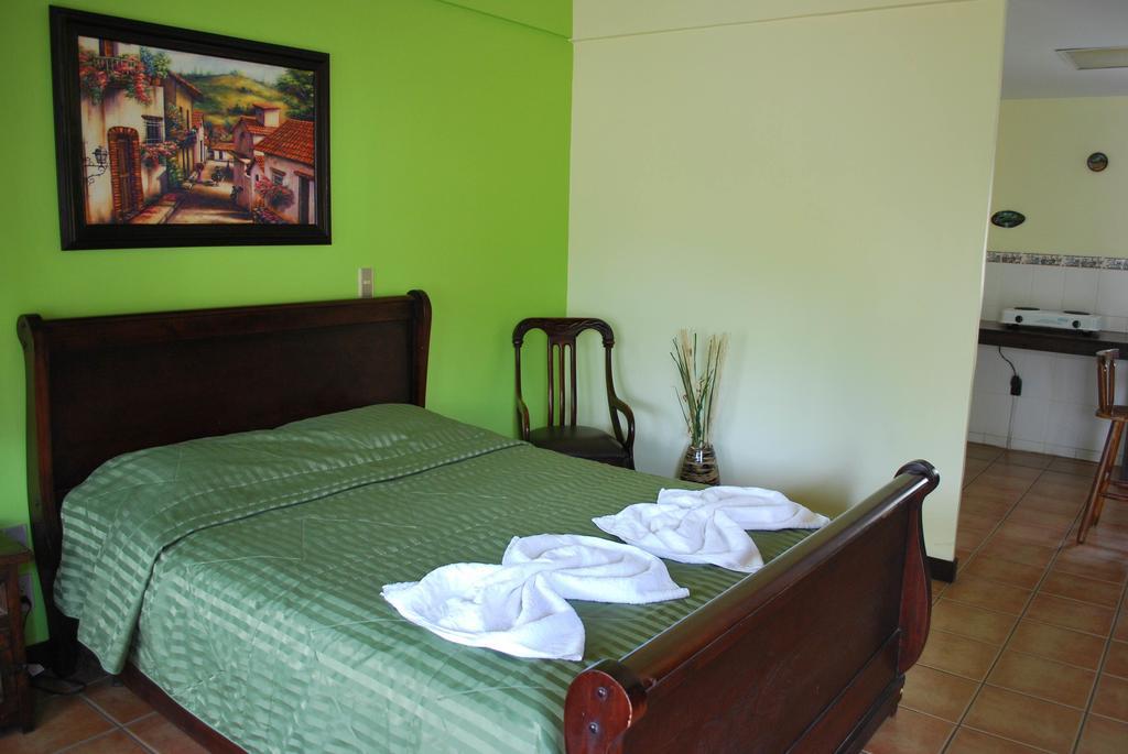 Dos Palmas Studio Apartments Rio Segundo ภายนอก รูปภาพ
