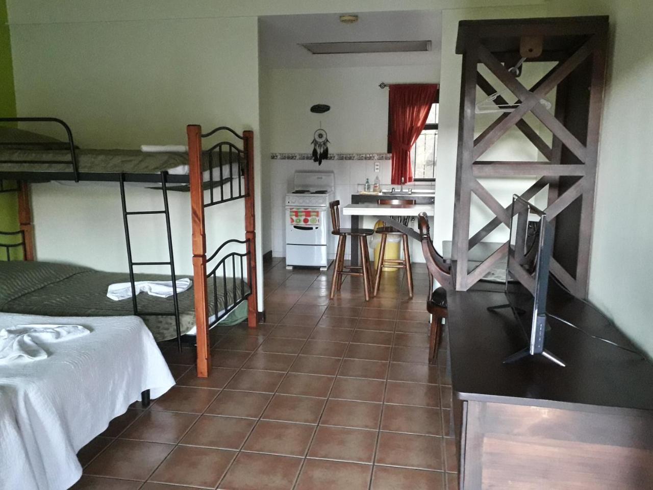 Dos Palmas Studio Apartments Rio Segundo ภายนอก รูปภาพ